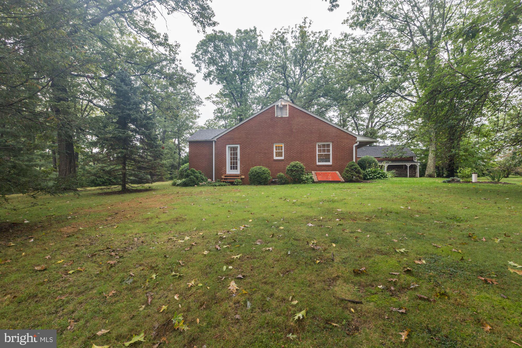 21210 Peach Tree Road Dickerson, MD 20842 - Photo 26 of 30 Exterior (General)