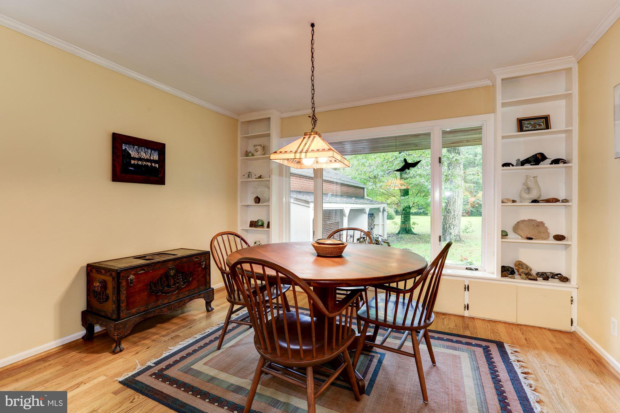 21210 Peach Tree Road Dickerson, MD 20842 - Photo 8 of 30 Dining Room