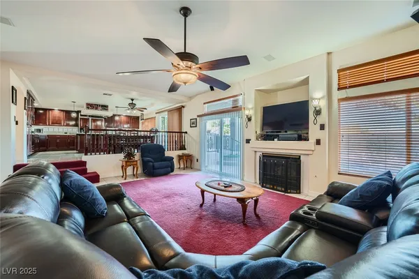 $4,100 | 8748 Castle Hill Avenue, Las Vegas, NV 89129