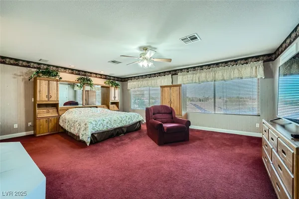 $4,100 | 8748 Castle Hill Avenue, Las Vegas, NV 89129