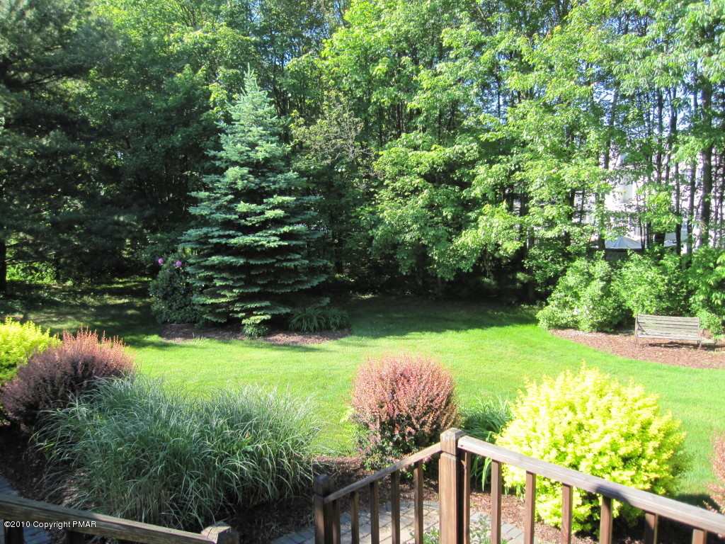 341 Tara Hill Road Bartonsville, PA 18321 - Photo 21 of 23 a view of a garden from a patio