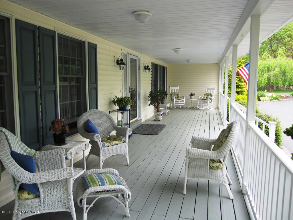 341 Tara Hill Road Bartonsville, PA 18321 - Photo 4 of 23 a outdoor space with chairs