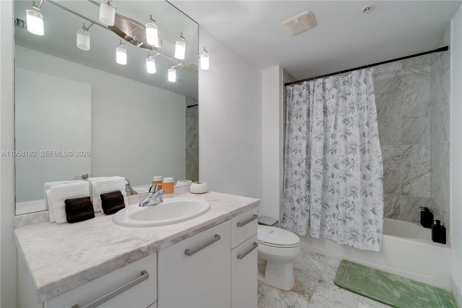 253 Northeast 2nd Street, Unit 228 Miami, FL 33132 - Photo 17 of 39