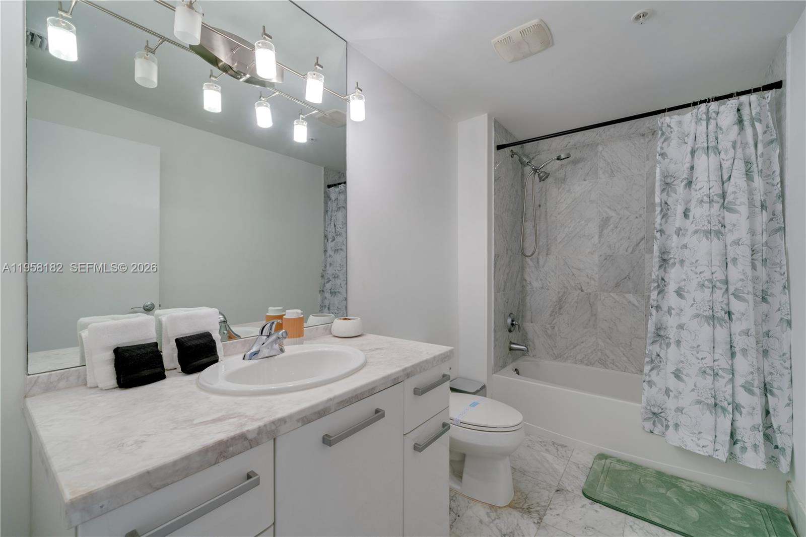 253 Northeast 2nd Street, Unit 228 Miami, FL 33132 - Photo 18 of 39