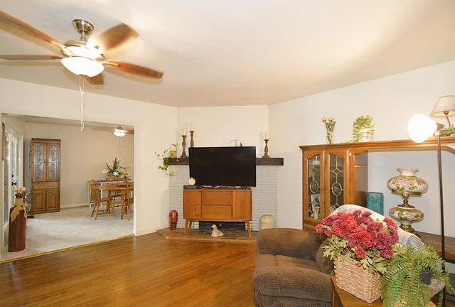 $389,500 | 1708 West Andrews, Fresno, CA 93705