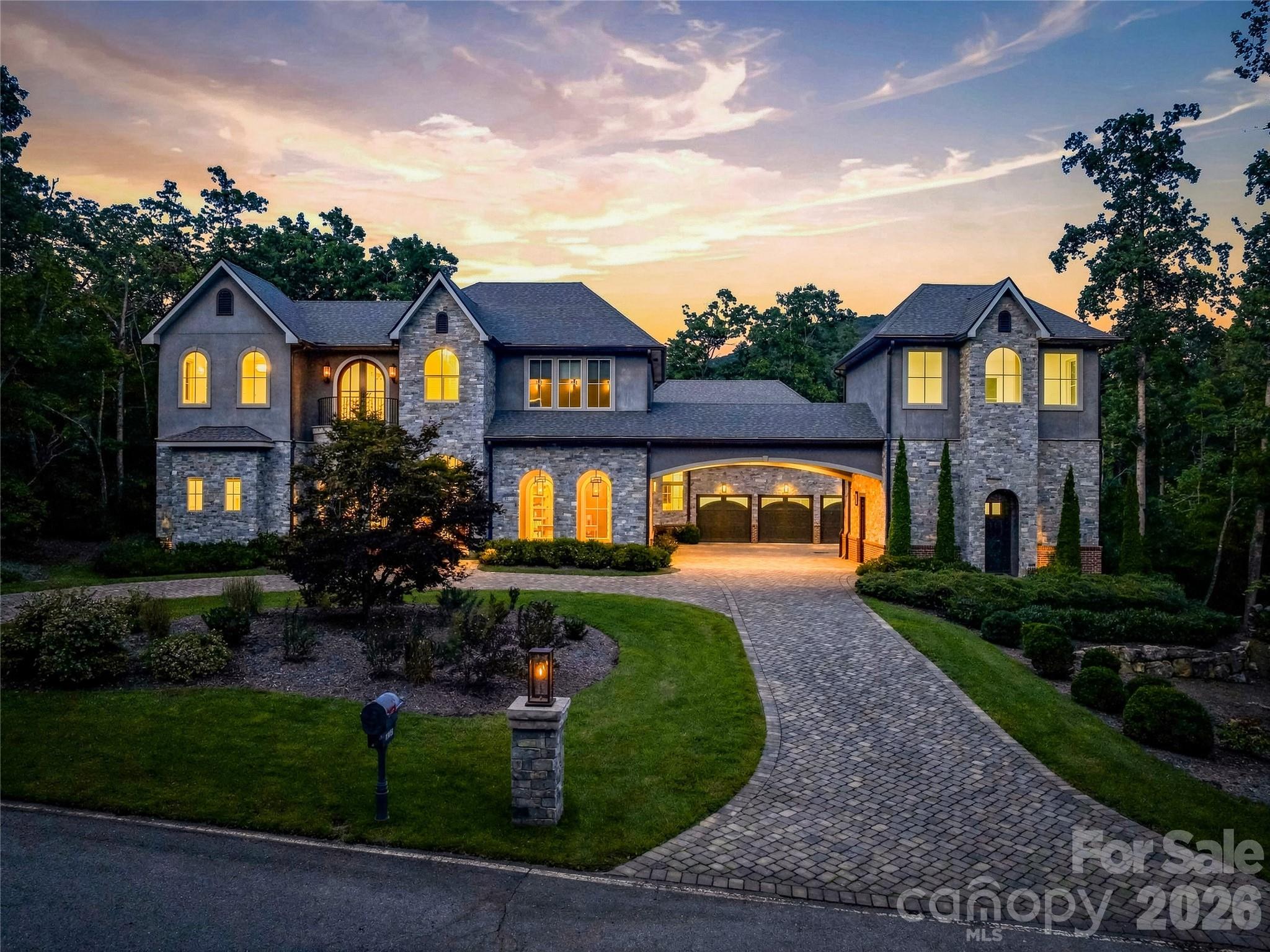 1905 White Tree Trail Arden, NC 28704 - Photo 3 of 48 Gallery Image 3
