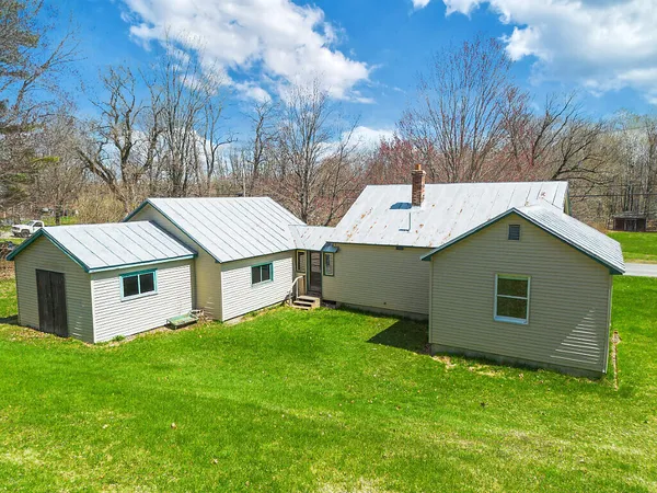 $234,900 | 84 Bray Avenue, Fairfield, ME 04937