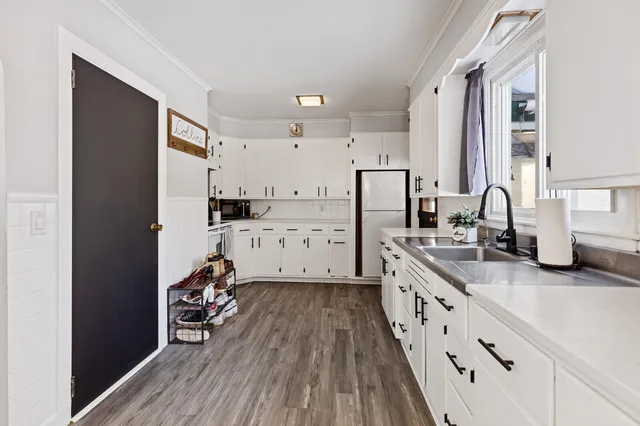 $239,900 | 84 Bray Avenue, Fairfield, ME 04937