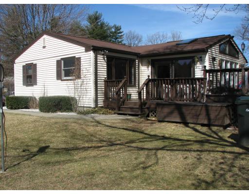 188 Saffron Circle Springfield, MA 01129 - Photo 4 of 27 Gallery Image 4