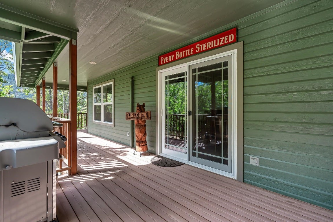 9115 Guys Gulch Road Yreka, CA 96097 - Photo 24 of 44 Gallery Image 24