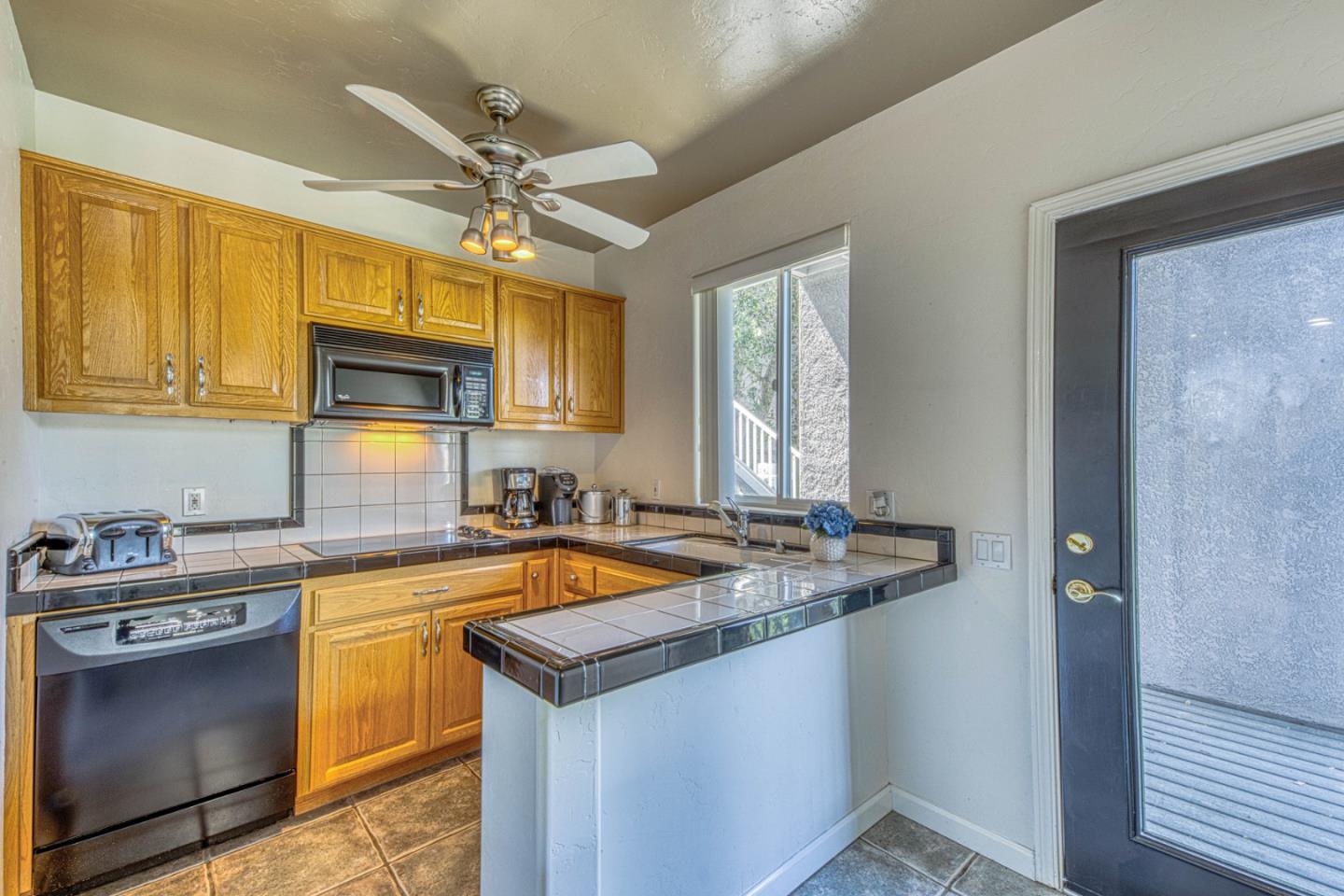 8213 Bass Point Road Bradley, CA 93426 - Photo 37 of 58
