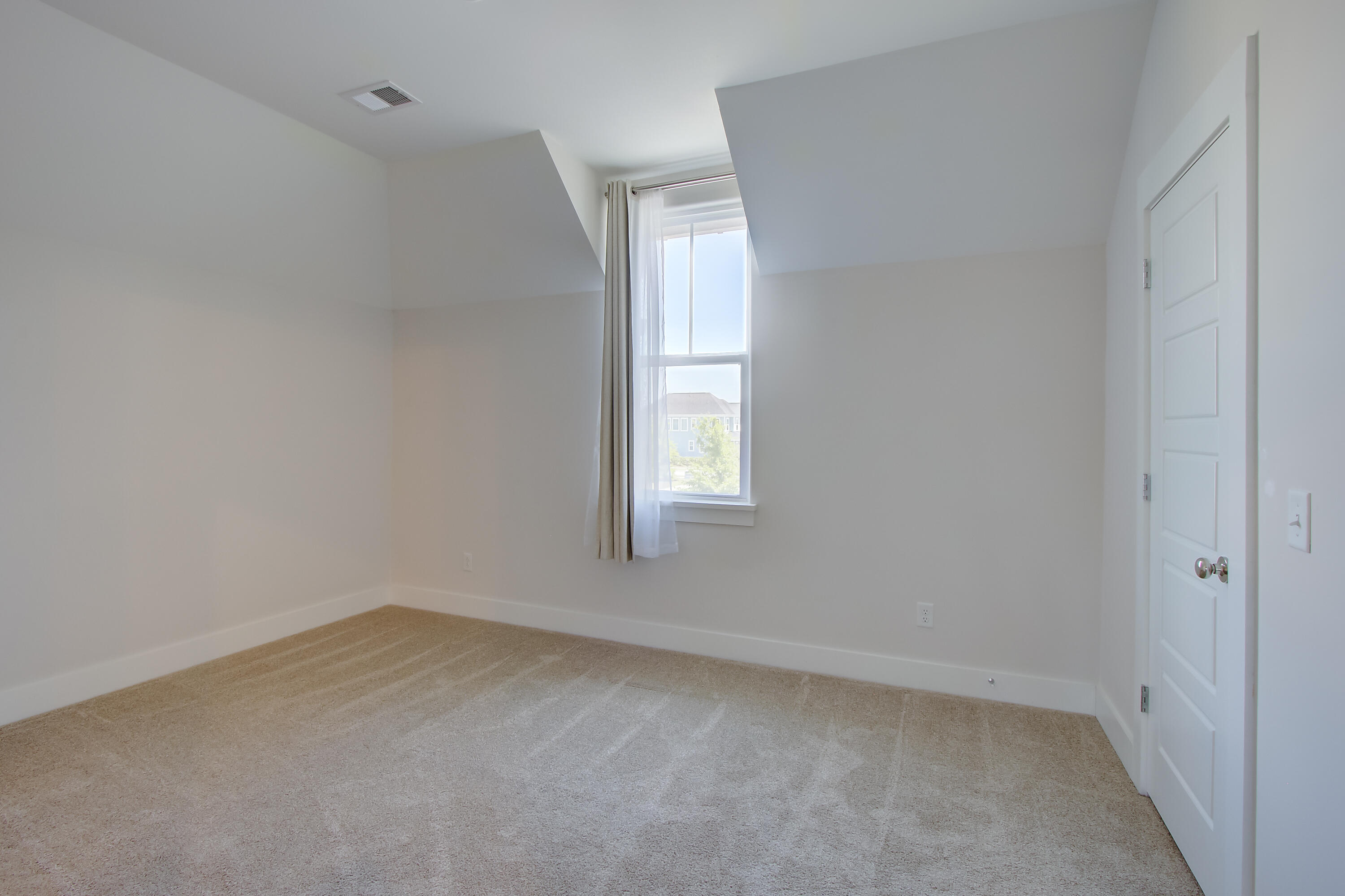 100 True Blue Loop Summerville, SC 29486 - Photo 26 of 32 05192026-125