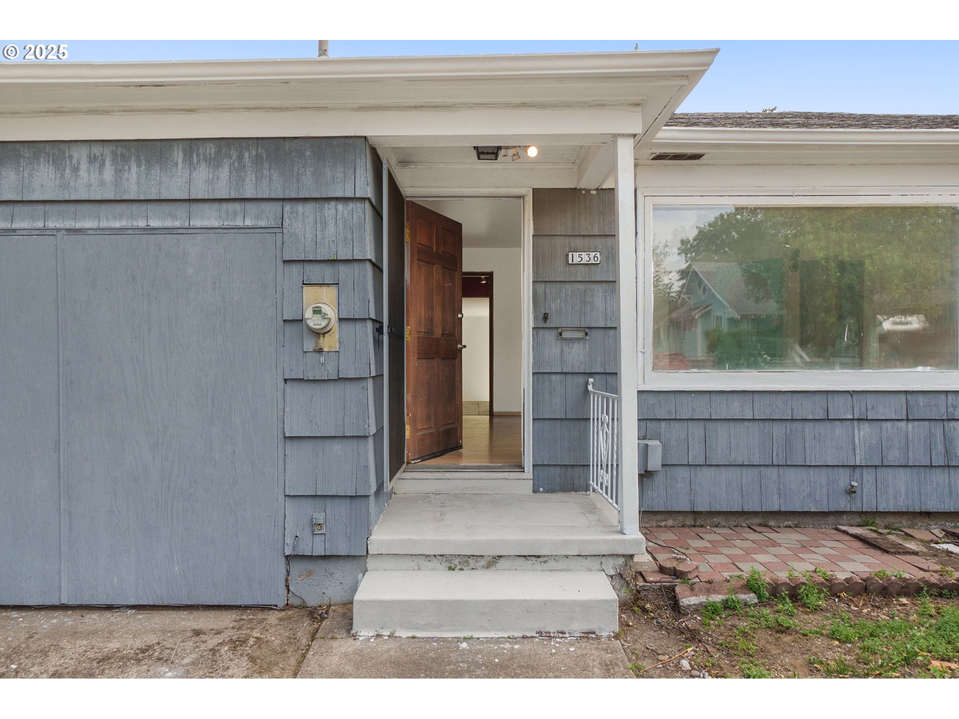 1536 Northeast 77th Avenue Portland, OR 97213 - Photo 2 of 29