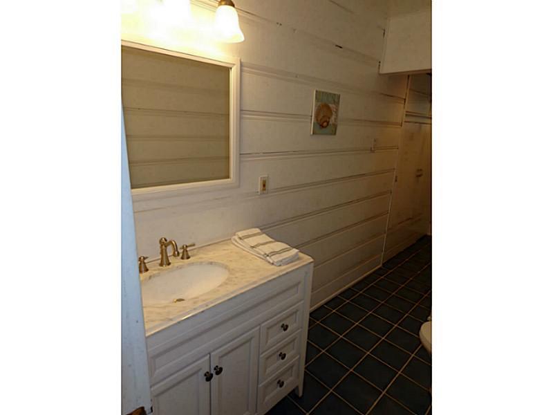 150 Donaldson Road Gibsonia, PA 15044 - Photo 13 of 25 Full Bath. First floor bathroom with new white marble vanity