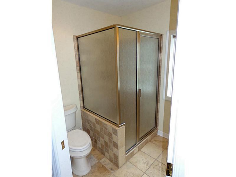 150 Donaldson Road Gibsonia, PA 15044 - Photo 9 of 25 Master Bath/Spa.