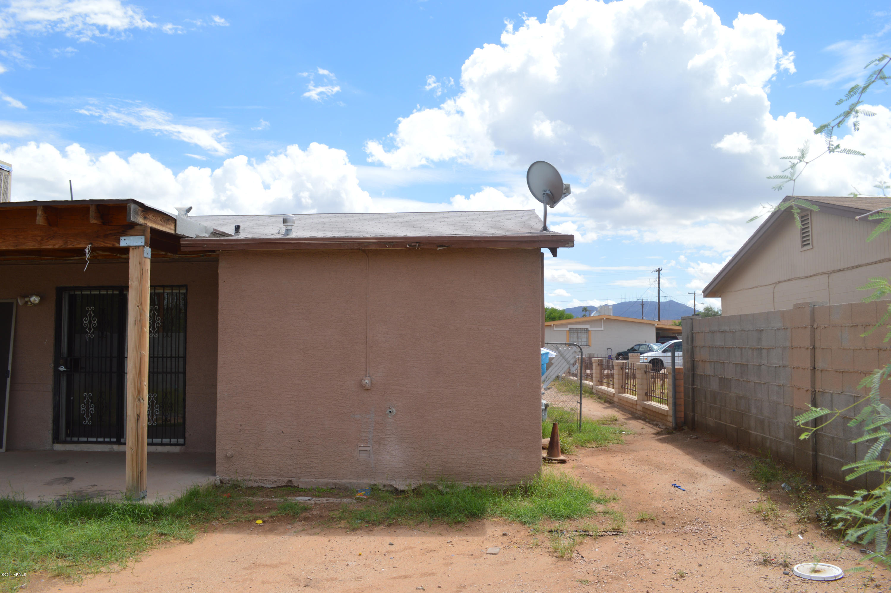 2144 West Pecan Road Phoenix, AZ 85041 - Photo 29 of 30 DSC_0121
