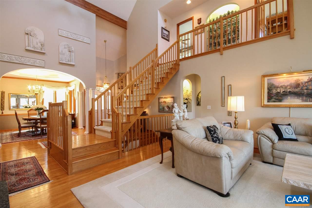 4 Cardinal Point Palmyra, VA 22963 - Photo 10 of 50 View of Upper Level w/Loft Overlook & Gallery Display Built-in