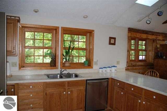 17274 Wallin Road Thompsonville, MI 49683 - Photo 21 of 39 1747996-20.JPG
