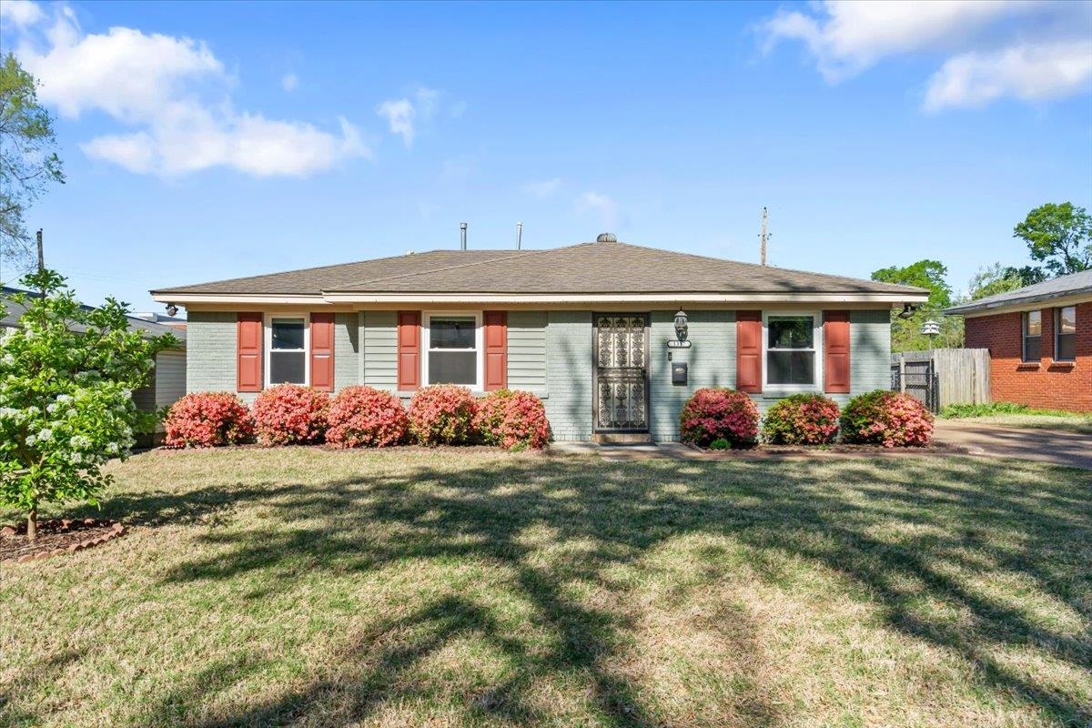 1357 Ivy Road Memphis, TN 38117 - Photo 1 of 29