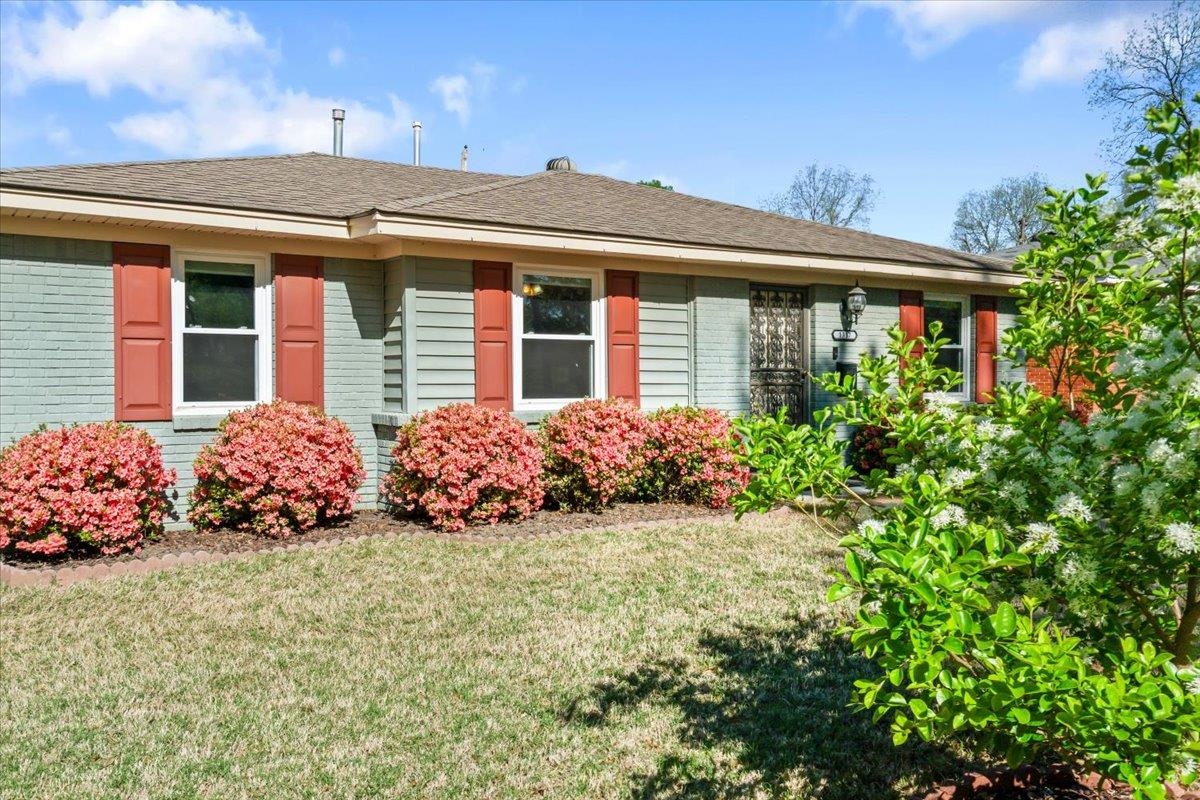 1357 Ivy Road Memphis, TN 38117 - Photo 3 of 29