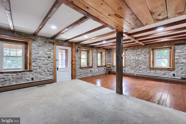 $595,000 | 100 T-544, Fleetwood, PA 19522