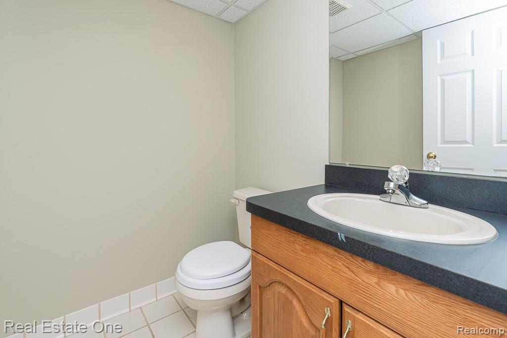 730 Woodfield Way Rochester Hills, MI 48307 - Photo 48 of 58