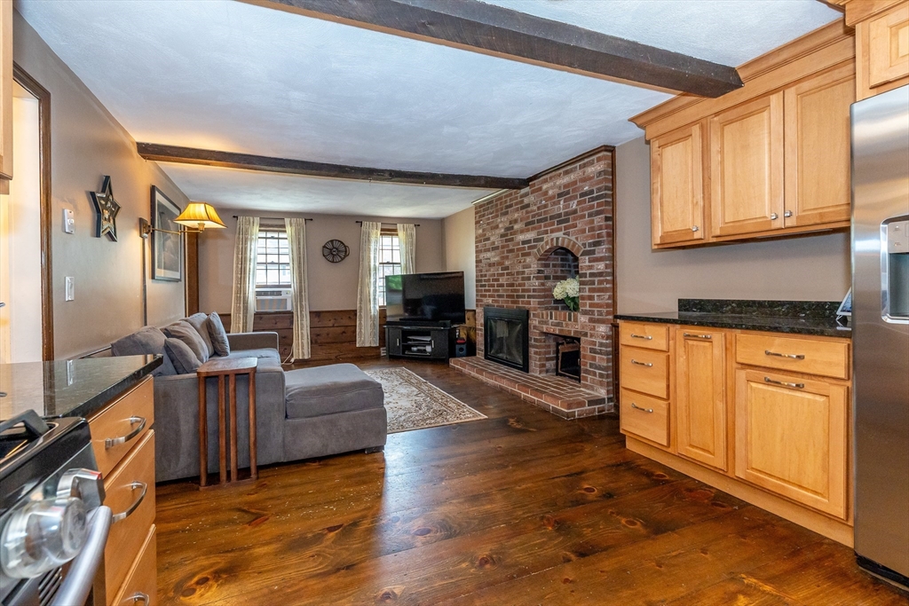 64 Ash Street Townsend, MA 01469 - Photo 4 of 34 Gallery Image 4