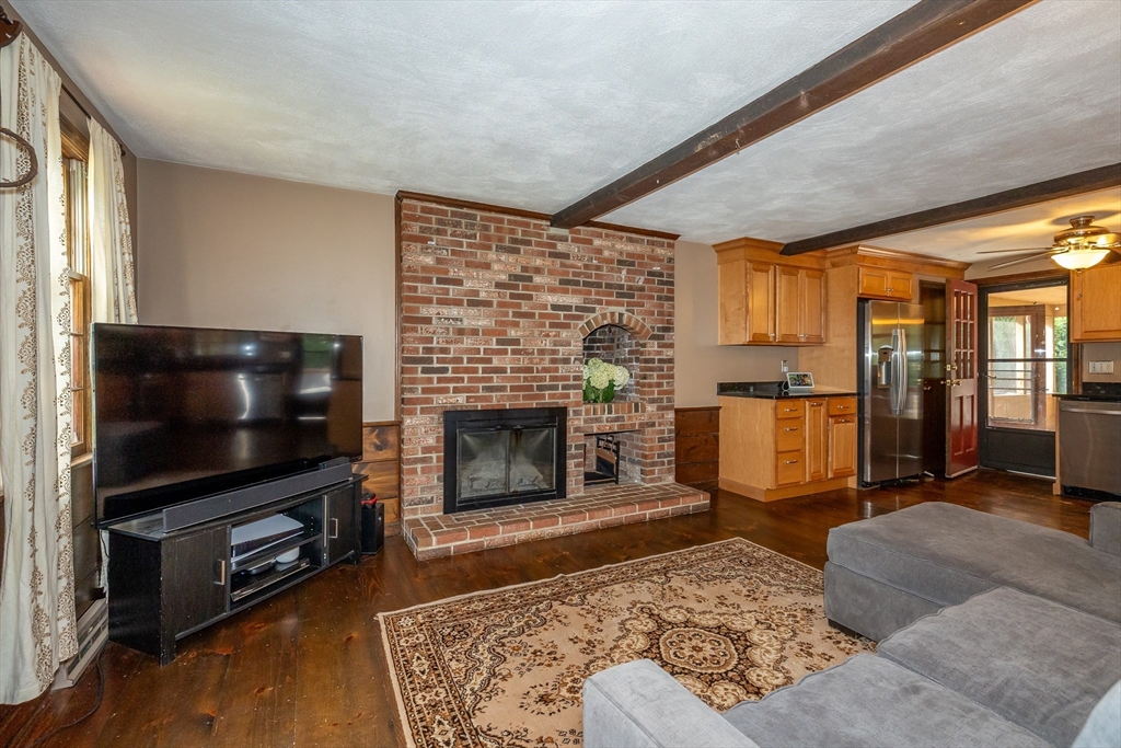 64 Ash Street Townsend, MA 01469 - Photo 10 of 34 Gallery Image 10