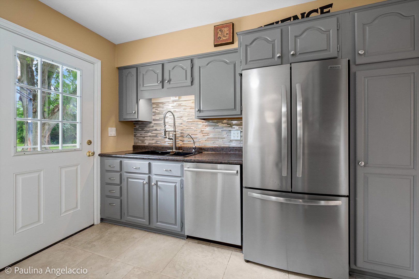 641 Aberdeen Road Cary, IL 60013 - Photo 11 of 34