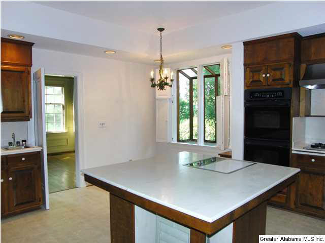16 Country Club Road Birmingham, AL 35213 - Photo 5 of 32