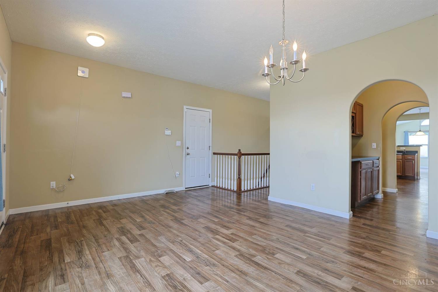 7307 Hunters Ridge Lane Cincinnati, OH 45247 - Photo 9 of 69