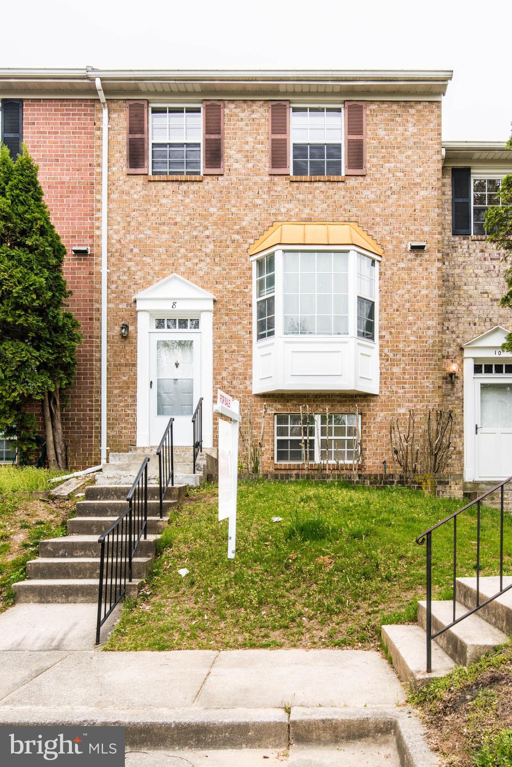 8 Travis Court Gaithersburg, MD 20879 - Photo 2 of 36 Front