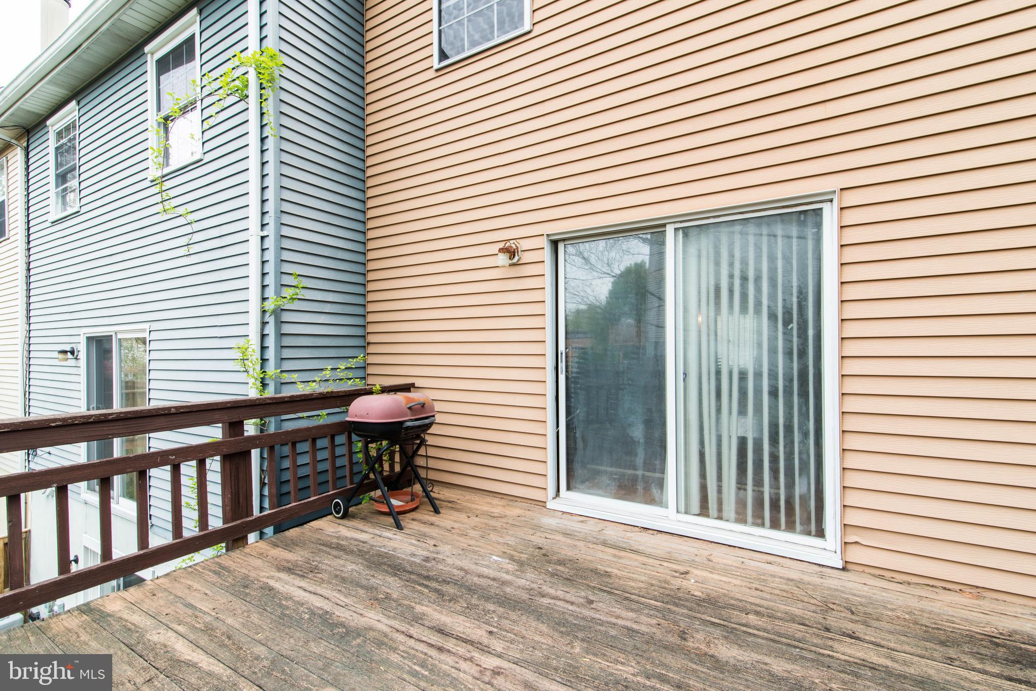 8 Travis Court Gaithersburg, MD 20879 - Photo 13 of 36 Deck