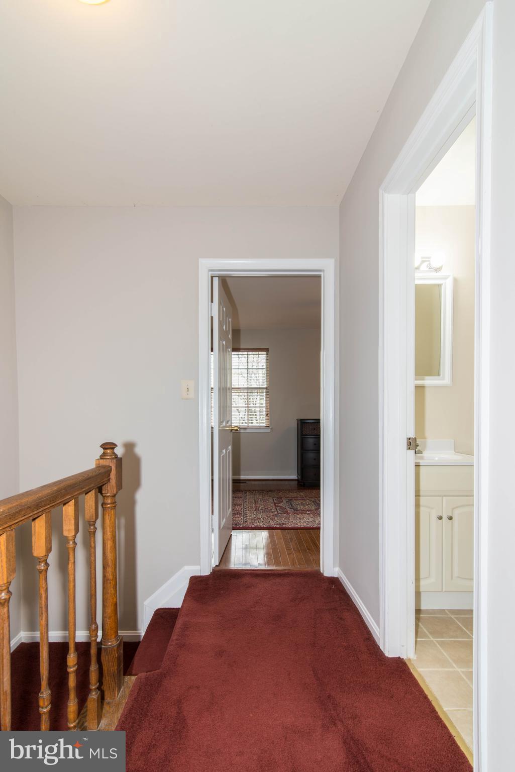 8 Travis Court Gaithersburg, MD 20879 - Photo 16 of 36 Upper Level