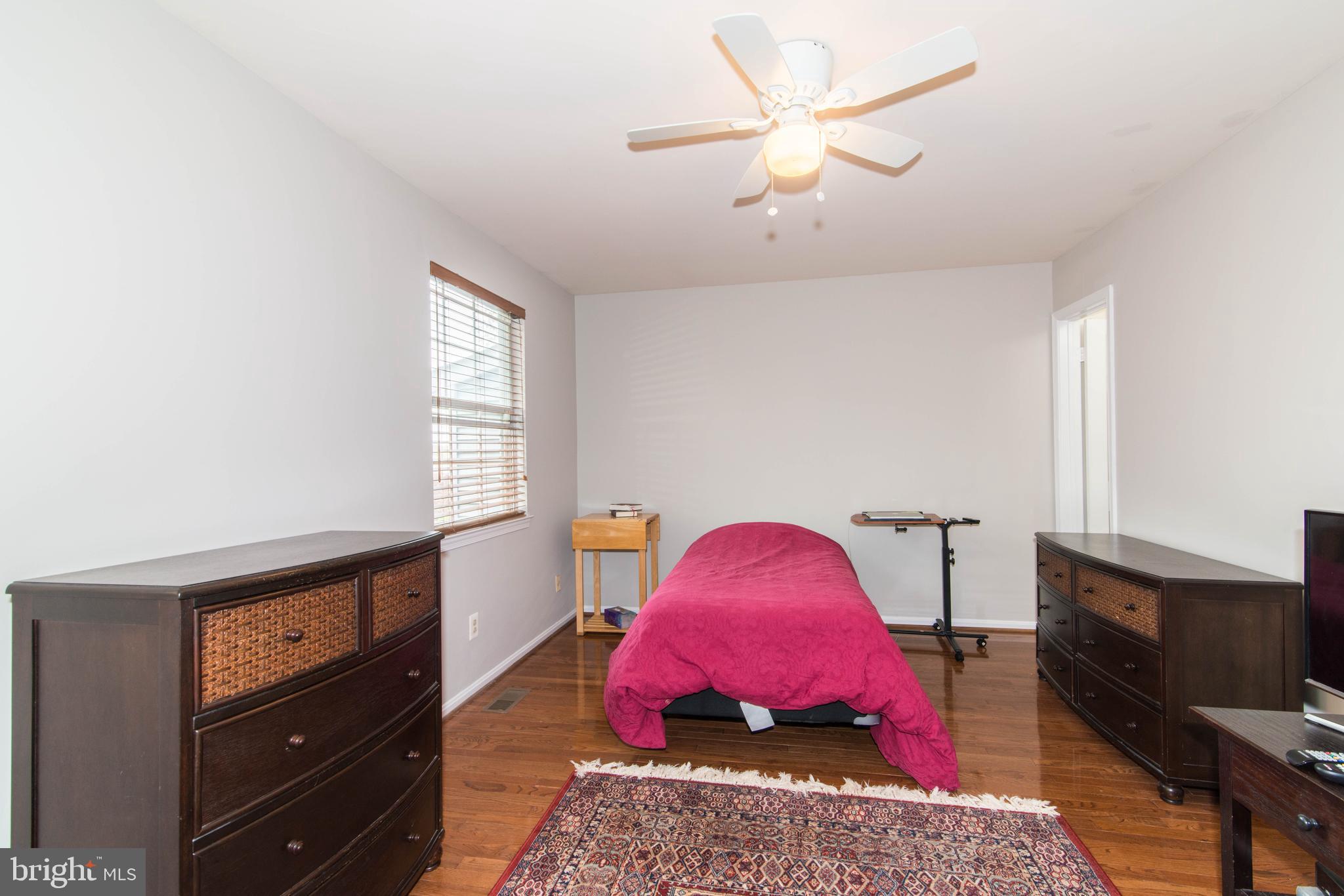 8 Travis Court Gaithersburg, MD 20879 - Photo 17 of 36 Master Bedroom