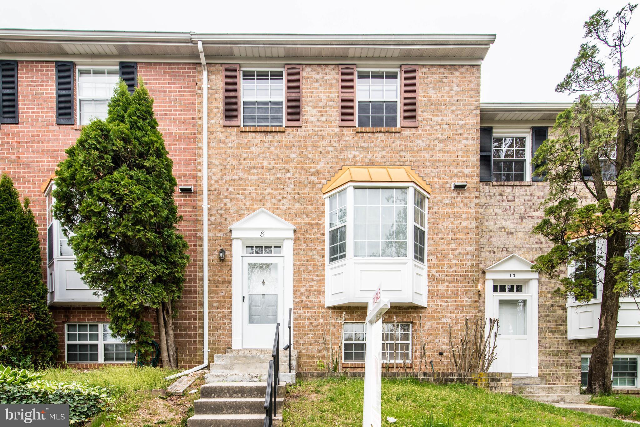 8 Travis Court Gaithersburg, MD 20879 - Photo 3 of 36 Front