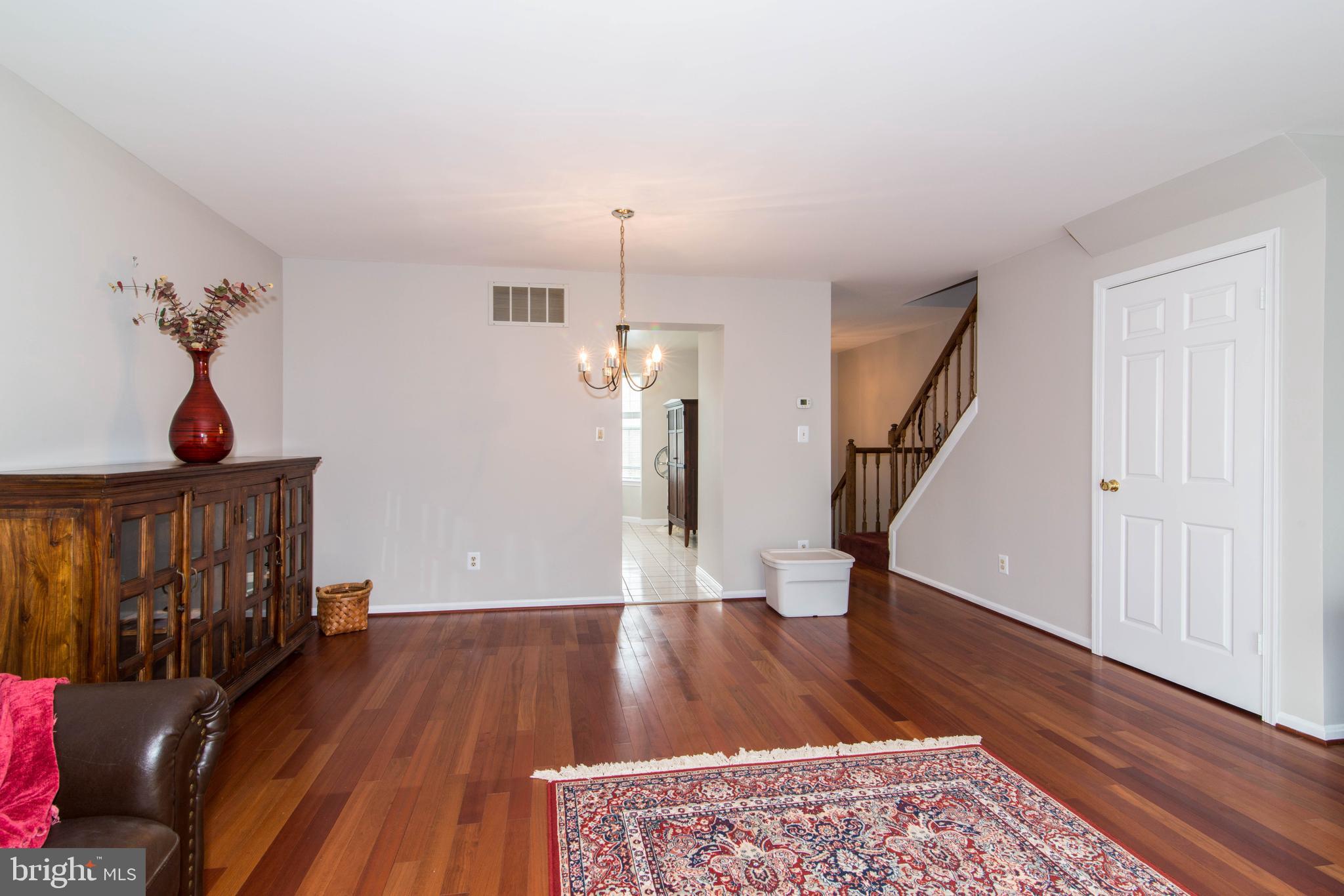 8 Travis Court Gaithersburg, MD 20879 - Photo 10 of 36 Dining Room