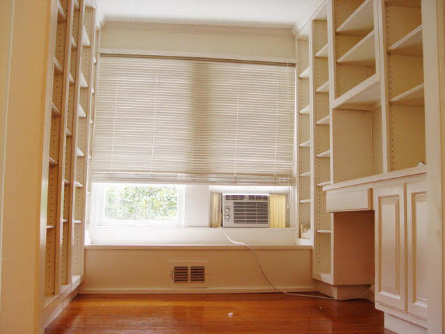 106 Morphy Avenue Fairhope, AL 36532 - Photo 32 of 38 2nd-floor library