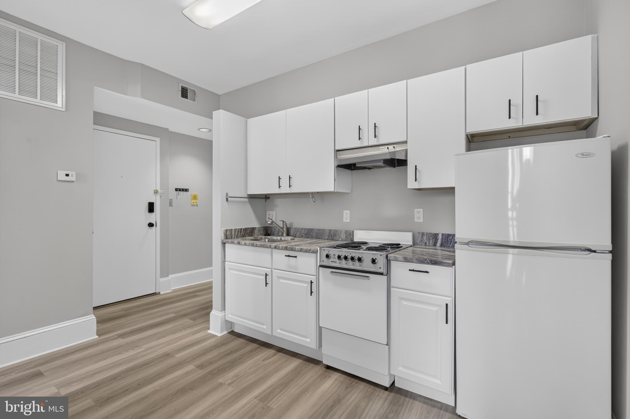 705 8th Street Southeast, Unit 400 Washington, DC 20003 - Photo 13 of 20