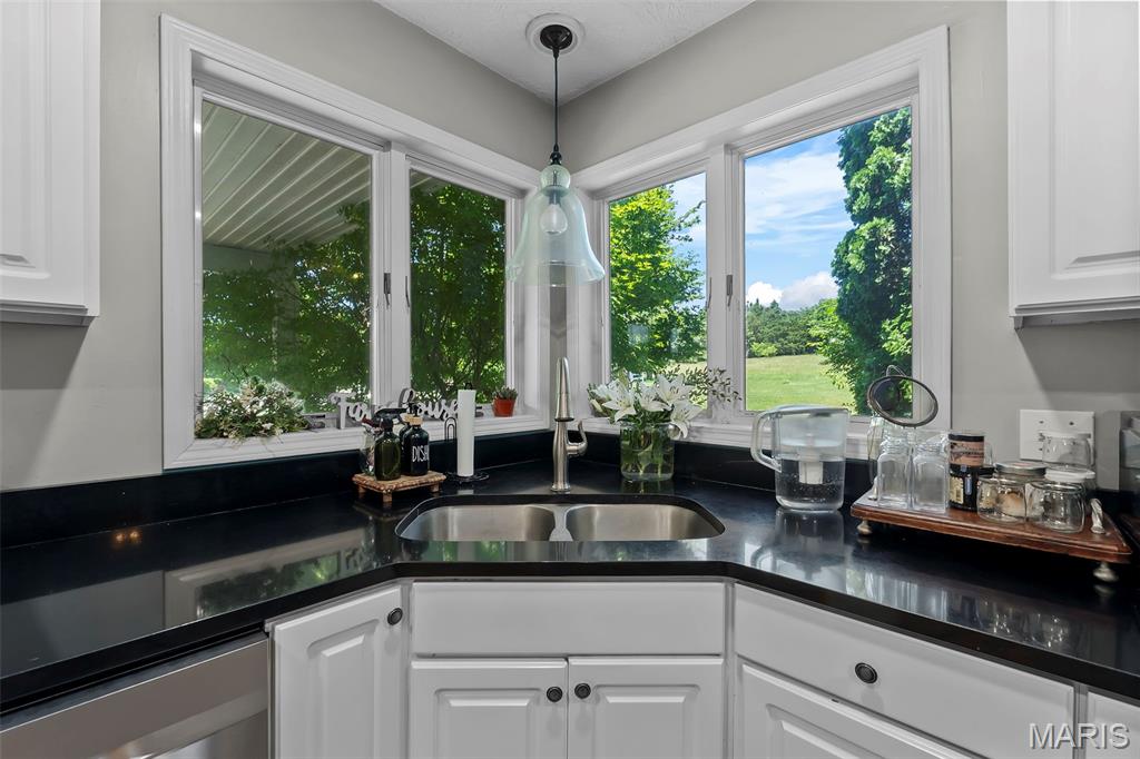 4765 Quail Run Road Farmington, MO 63640 - Photo 12 of 62