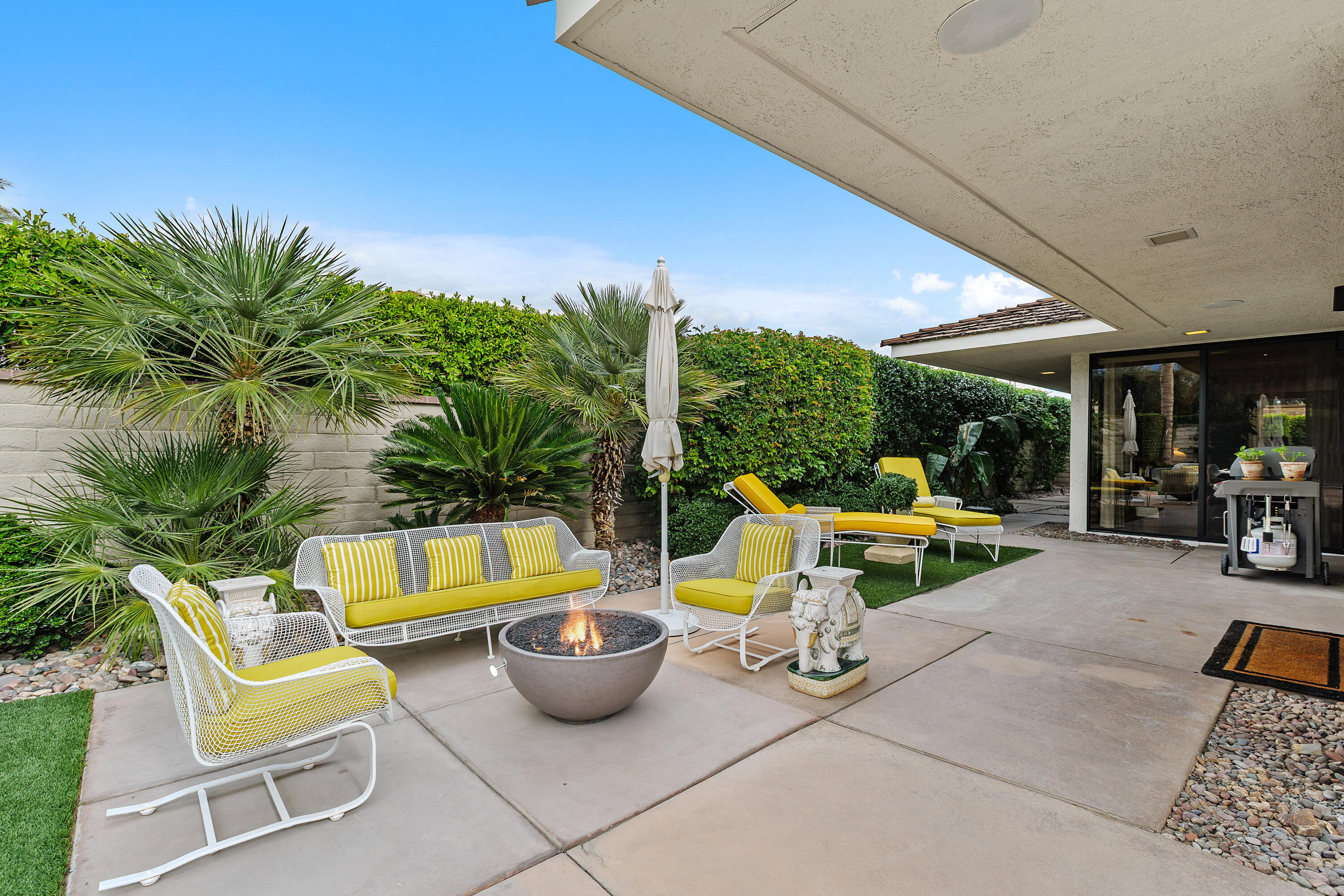 54 Princeton Drive Rancho Mirage, CA 92270 - Photo 20 of 38 59_11980737_185455_185455-EI-156