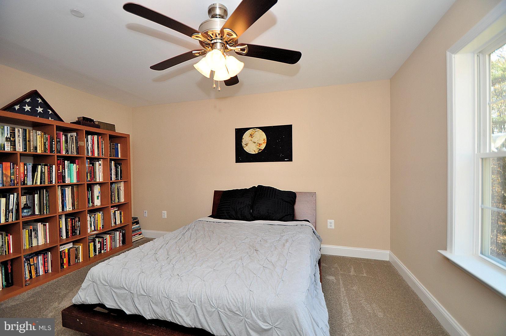 7720 Paradise Beach Road Pasadena, MD 21122 - Photo 18 of 23 Bedroom