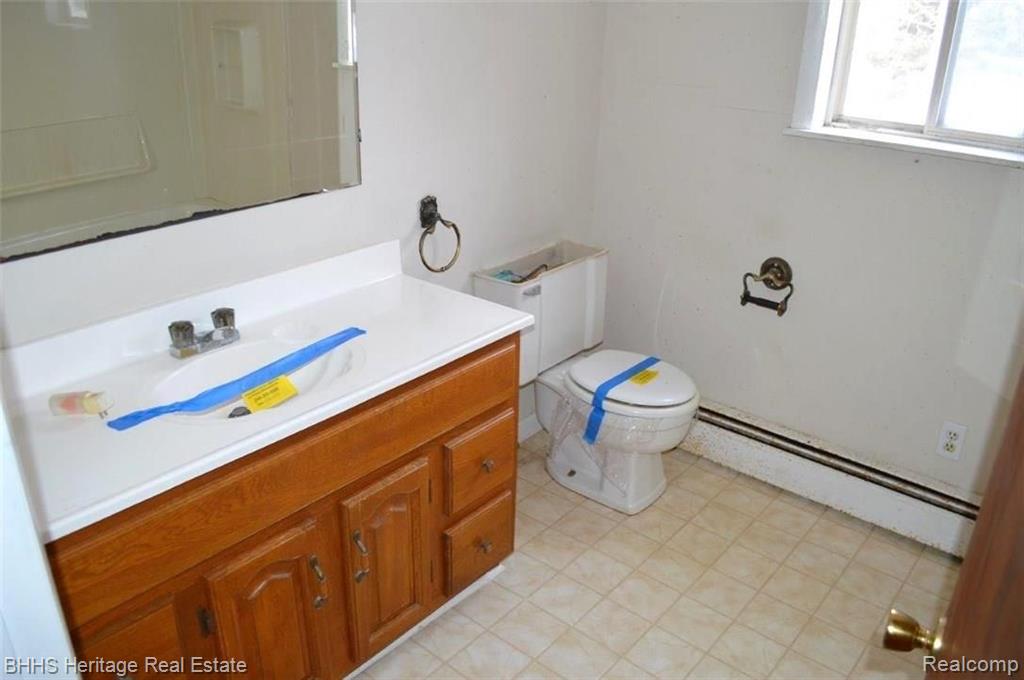3935 East Coon Lake Road Howell, MI 48843 - Photo 15 of 34