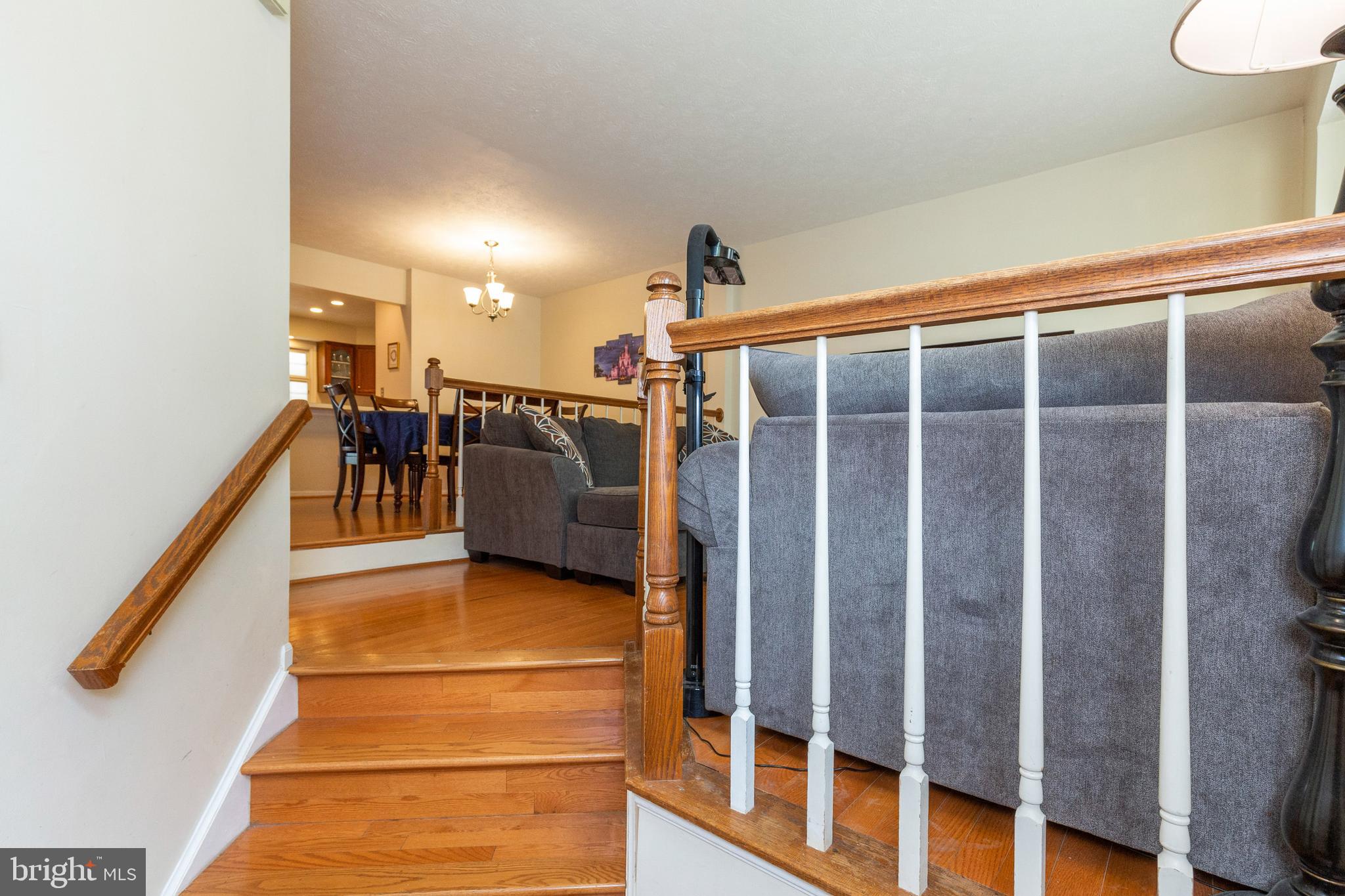 14075 Winding Ridge Lane Centreville, VA 20121 - Photo 12 of 47 Foyer