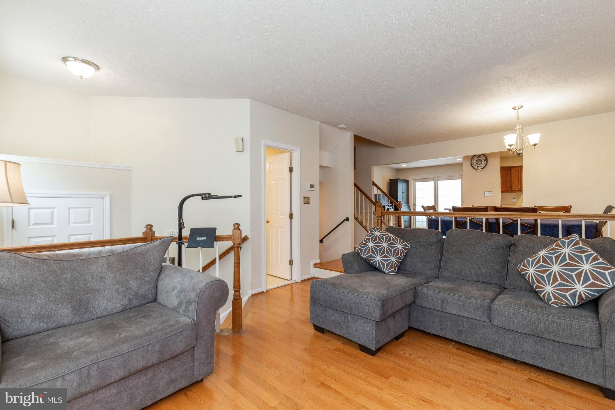 14075 Winding Ridge Lane Centreville, VA 20121 - Photo 13 of 47 Living Room