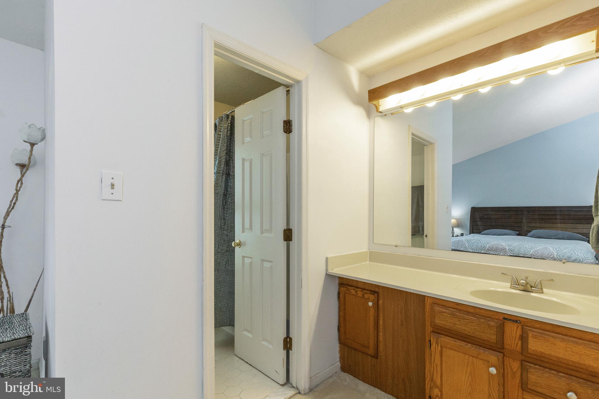 14075 Winding Ridge Lane Centreville, VA 20121 - Photo 34 of 47 Primary Bedroom Dressing area