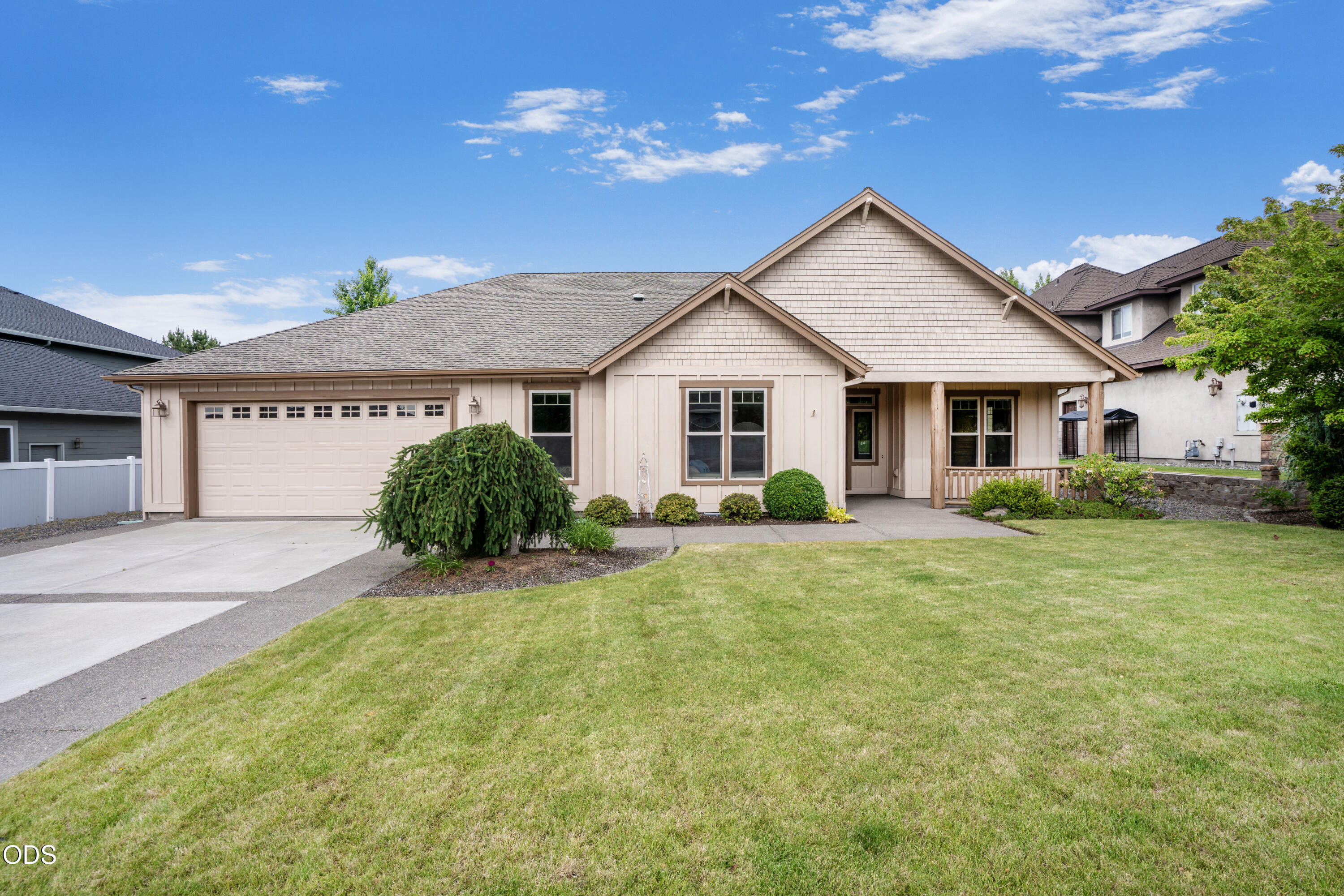 3571 Southwest 36th Place Redmond, OR 97756 - Photo 1 of 39