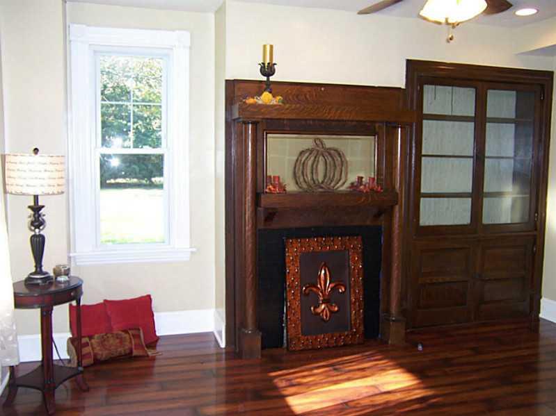3 Temple Road Aliquippa, PA 15001 - Photo 3 of 22 Living Room.