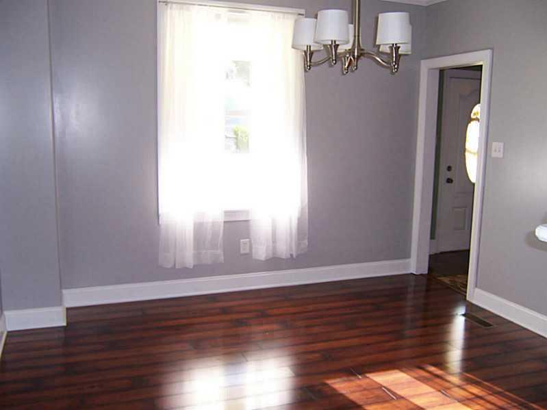 3 Temple Road Aliquippa, PA 15001 - Photo 5 of 22 Dining Room.