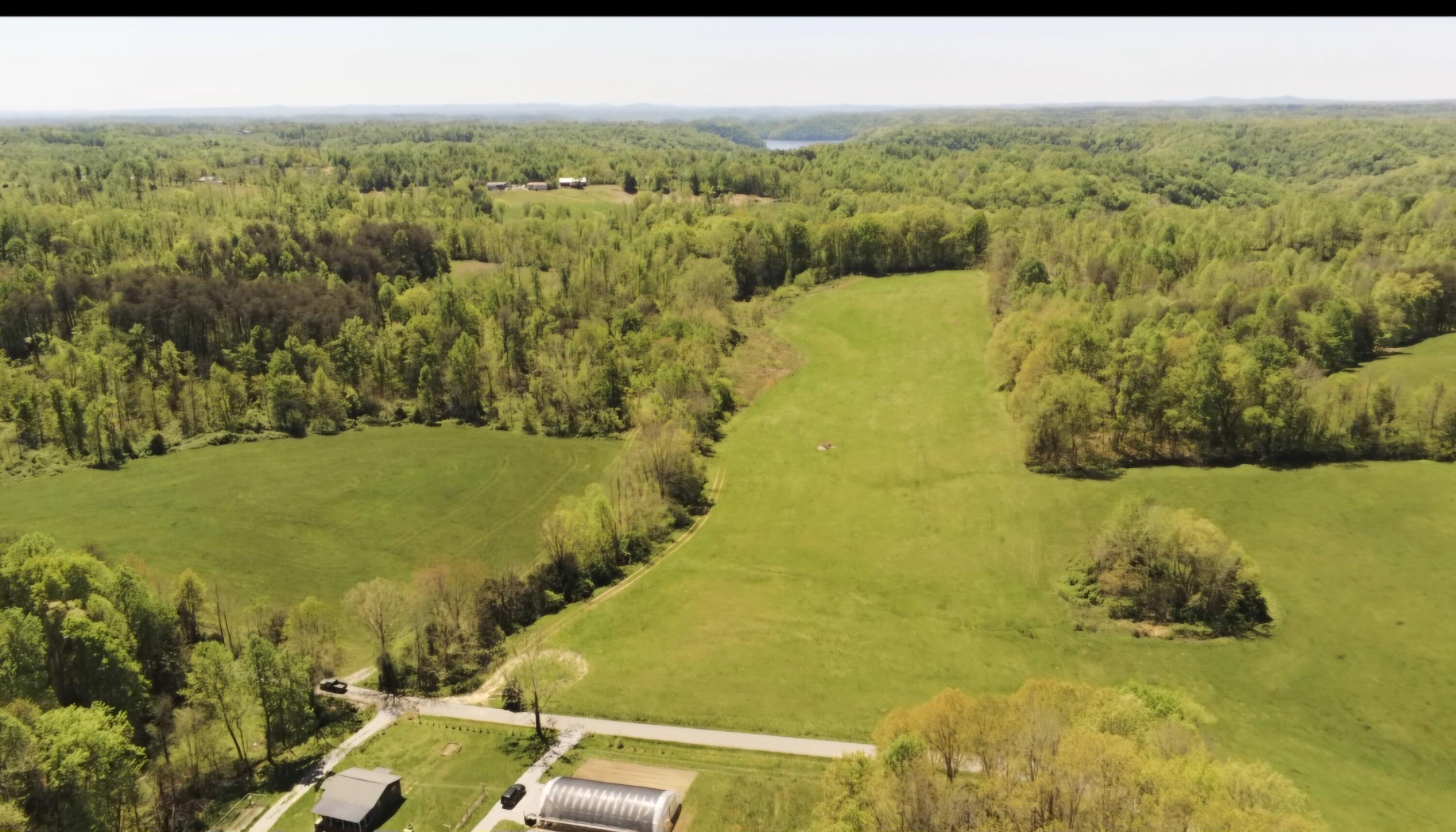 391 George Sell Road Albany, KY 42602 - Photo 3 of 18 20240425_121156